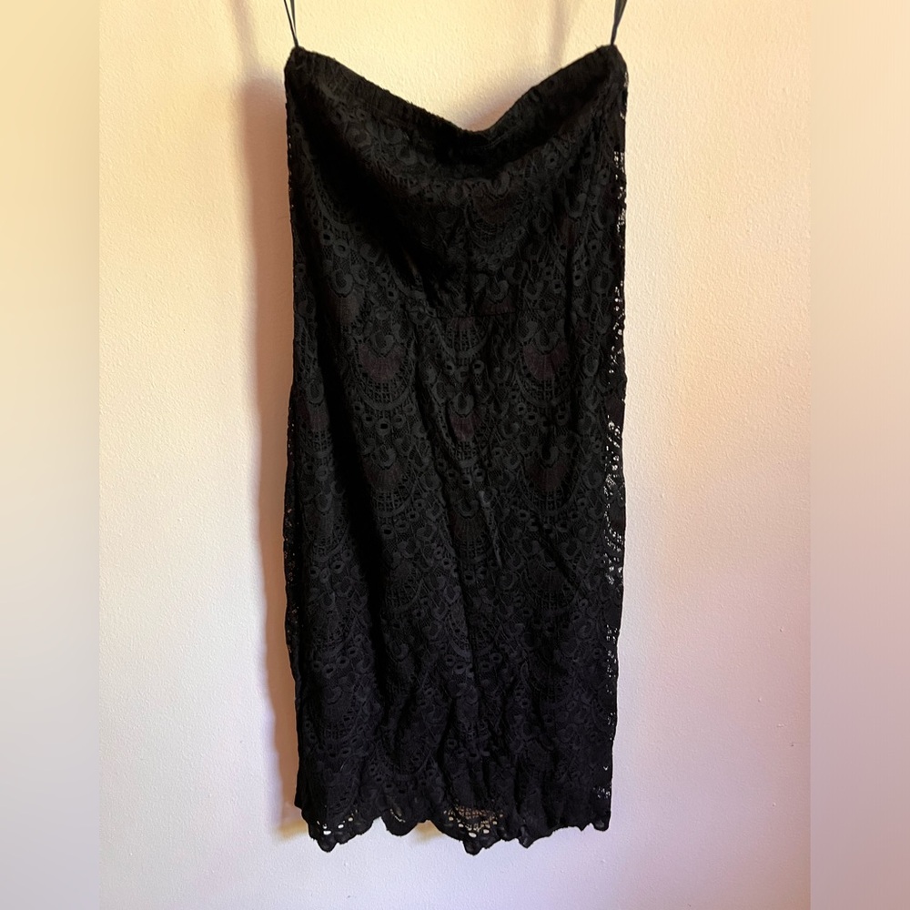 Black lace strapless body con dress